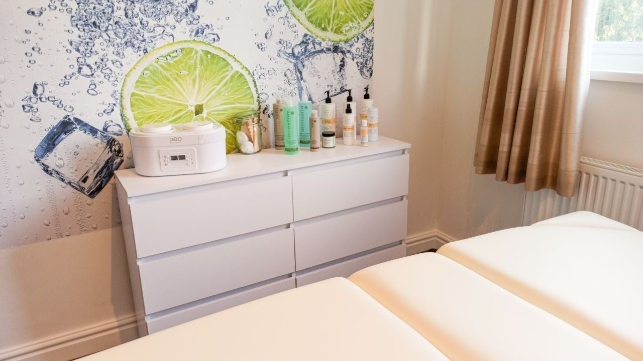 f95e5623-95d1-4bdb-92d0-2ef3ff7bac08-7048153