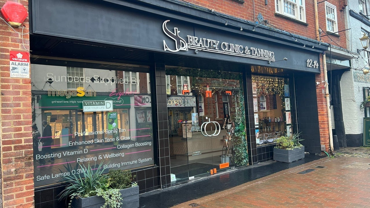 f9c7c600-1888-4a7f-b1af-0f792bf80ed5-slsbeautyclinicandtanning-gb-england-chesham-fresha-2448331