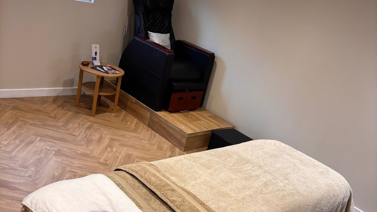 fa3088d2-051a-4181-8fe8-101bab125db2-unwindhealthandbeauty-gb-england-portsmouth-cosham-fresha-6956429