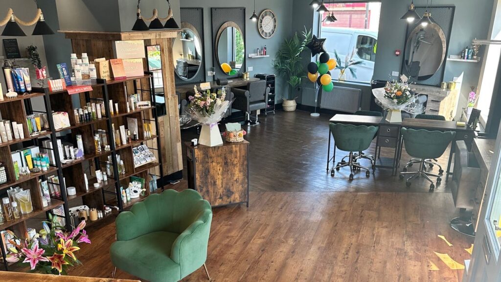 faaeaf01-c7f4-4fd3-a9fc-b85a811c4743-8632319