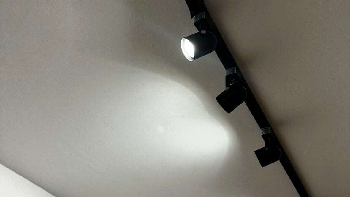 fb0abacf-20ea-437e-ad0f-457c48ae0566-nikurahair-gb-england-stoke-on-trent-baddeleygreen-fresha-6227595