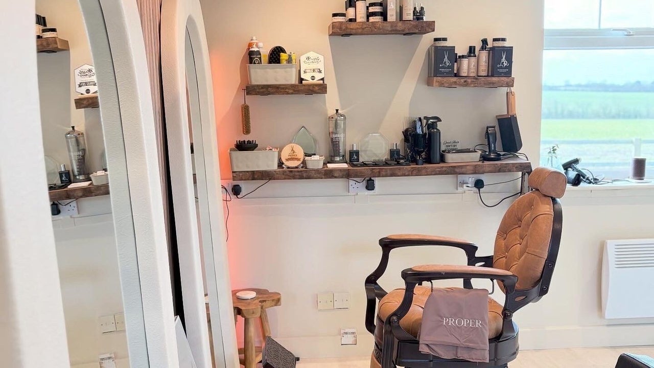 fb12efb6-01af-400a-b7bb-1bcc7a2e469d-properbarberingchicheley-gb-england-newportpagnell-chicheley-fresha-2566702