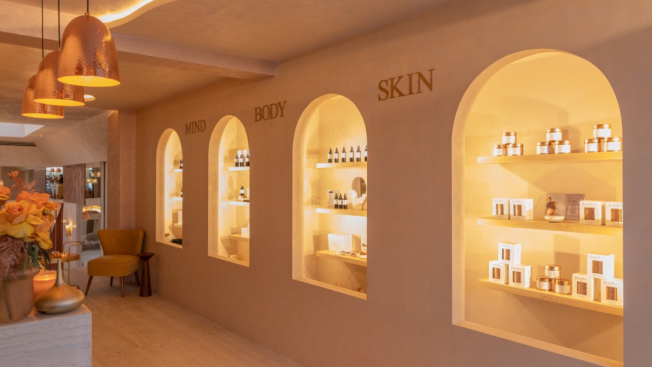 fbb351f7-2c64-4c28-bd69-f741b7fe4562-dimpleamani-knightsbridgelondon-gb-england-london-fresha-2754388