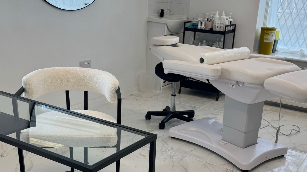 fc3a85b7-b38c-4f86-8b83-4aeb29cbae63-luxestudiocosmetics-gb-england-ashford-fresha-6046921