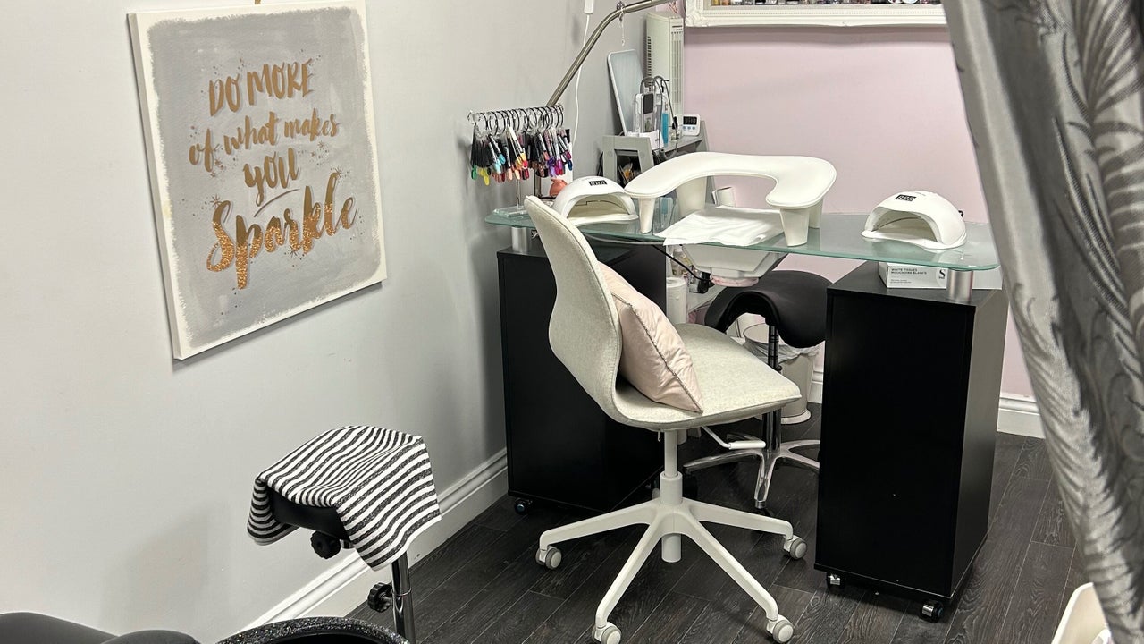 fc51dc58-0968-4956-9271-9d7f3201a19a-beautybyanjaakbeautypmu-gb-england-highnam-fresha-4288452