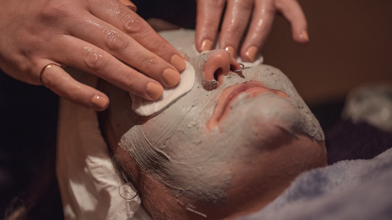 fc6b907f-1e12-4dd5-aad6-ee59d9334bc7-9406384