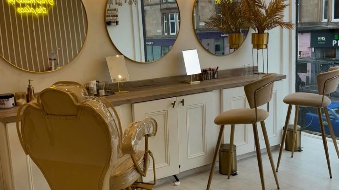 fdd38951-9bc8-4da5-81f2-01cab07dbe6d-dutchesssalon-gb-scotland-glasgow-shawlands-fresha-2782548