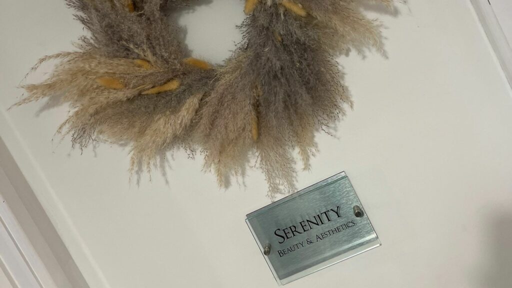 fe009ed2-d50c-423d-801c-2a19bcaad557-serenitybeautyaestheticstraining-gb-england-bedworth-fresha-9575636