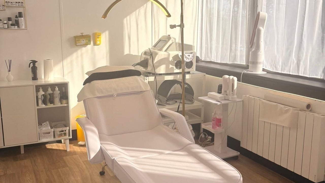 fe8a01d3-c74e-4c33-b345-33a8c8c202f6-barebeauty-gb-england-stafford-westonroad-fresha-6974540