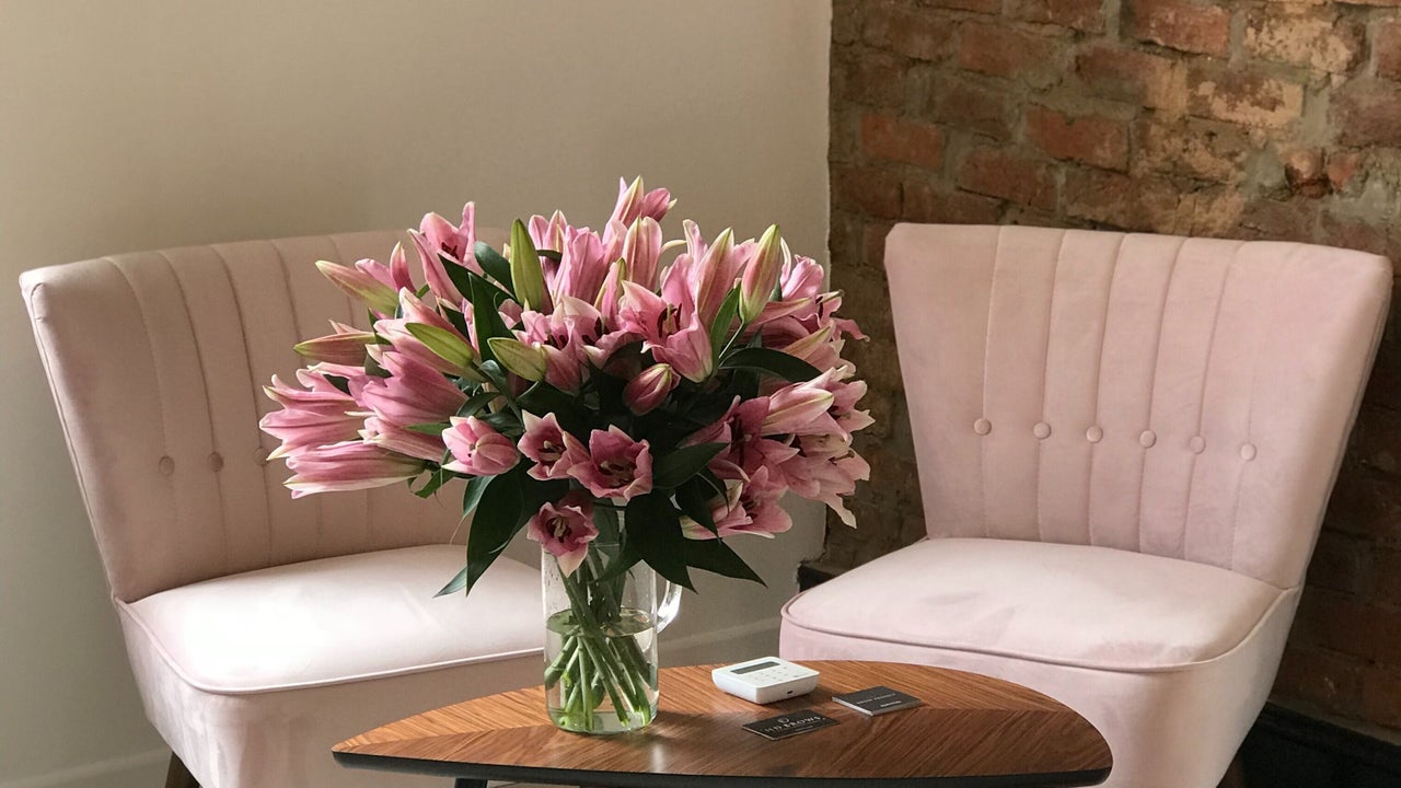 fe98c41a-c6a8-4c43-9525-05f920ac0e3b-7780810