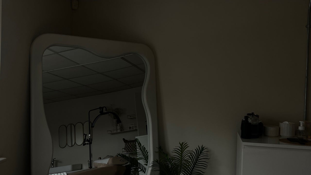 feab95a9-9393-494c-a771-778cf7f73e08-ljwbrows-gb-england-stoke-on-trent-basford-fresha-1230475