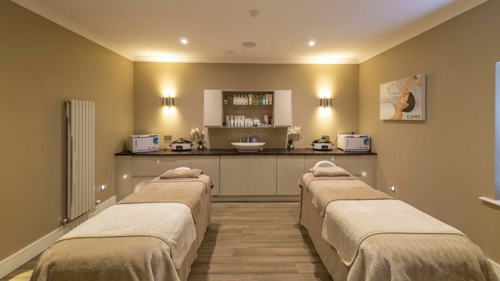 ff22eb45-7e0b-4954-b781-b9952d806094-5271889