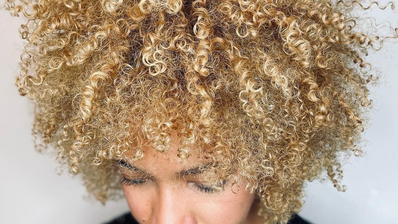 ff398284-19cd-4df7-a65d-c2ca1fc857aa-deborahblake-gb-england-manchester-fresha-4111196