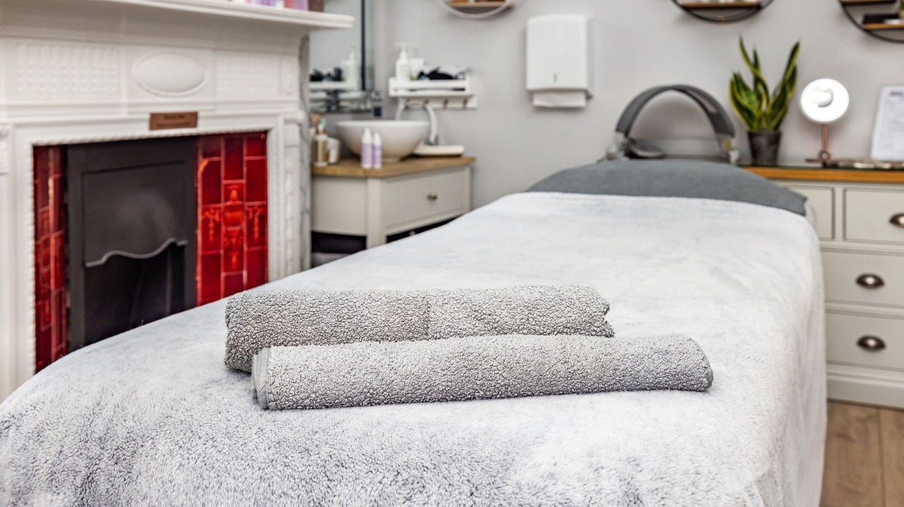 ff889e9c-a585-4e58-9281-c53db736673a-beautybykerrie-gb-england-kent-erith-fresha-5920209