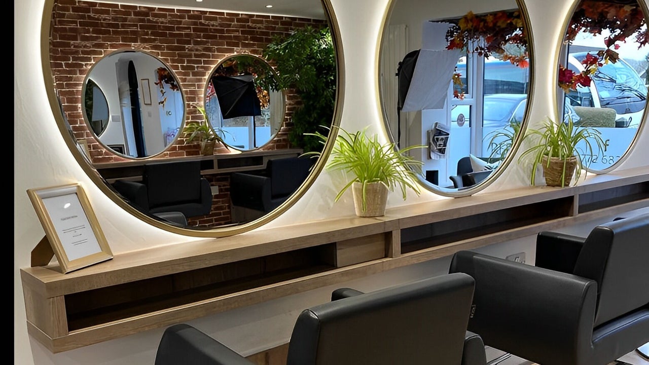 ffbb766b-92b0-43a3-85e3-cca591294a8a-hairbyamyk-gb-england-freckleton-fresha-5493091